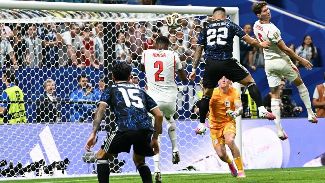 periodistan_'s tweet photo. Para mí, este es el ranking de partidos del Mundial del más difícil al más fácil.

1. Egipto
2. Cabo Verde
3. Suiza
4. Inglaterra

Tengo dudas entre el 1 y el 2. 
El 4 es clarísimo: Argentina fue muy superior contra un equipo con mucho miedo.
¿Ustedes qué piensan? https://t.co/5ckZZZgNgh