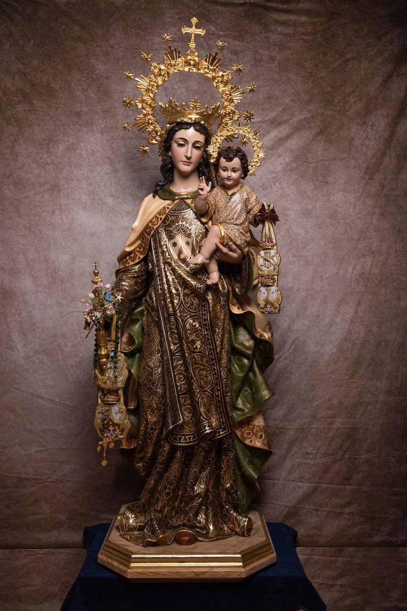HdadMediadora's tweet photo. 💐 Hoy celebramos la festividad de Ntra. Sra. del Carmen, advocación enriquecida con el don del escapulario, que es para los que lo visten signo de protección y promesa de salvación.

Y en nuestra feligresía de San Patricio, día de júbilo y fervor a la Virgen del Carmen de Huelin https://t.co/6lbF28vRXg