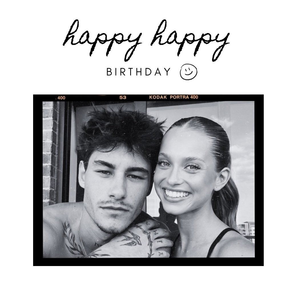 kovxcevic's tweet photo. ⠀⠀⠀⠀
⠀⠀⠀⠀ 
 ⠀⠀⠀⠀ ◜ 🎂🎈🥳 ◞ https://t.co/u7METunxS2