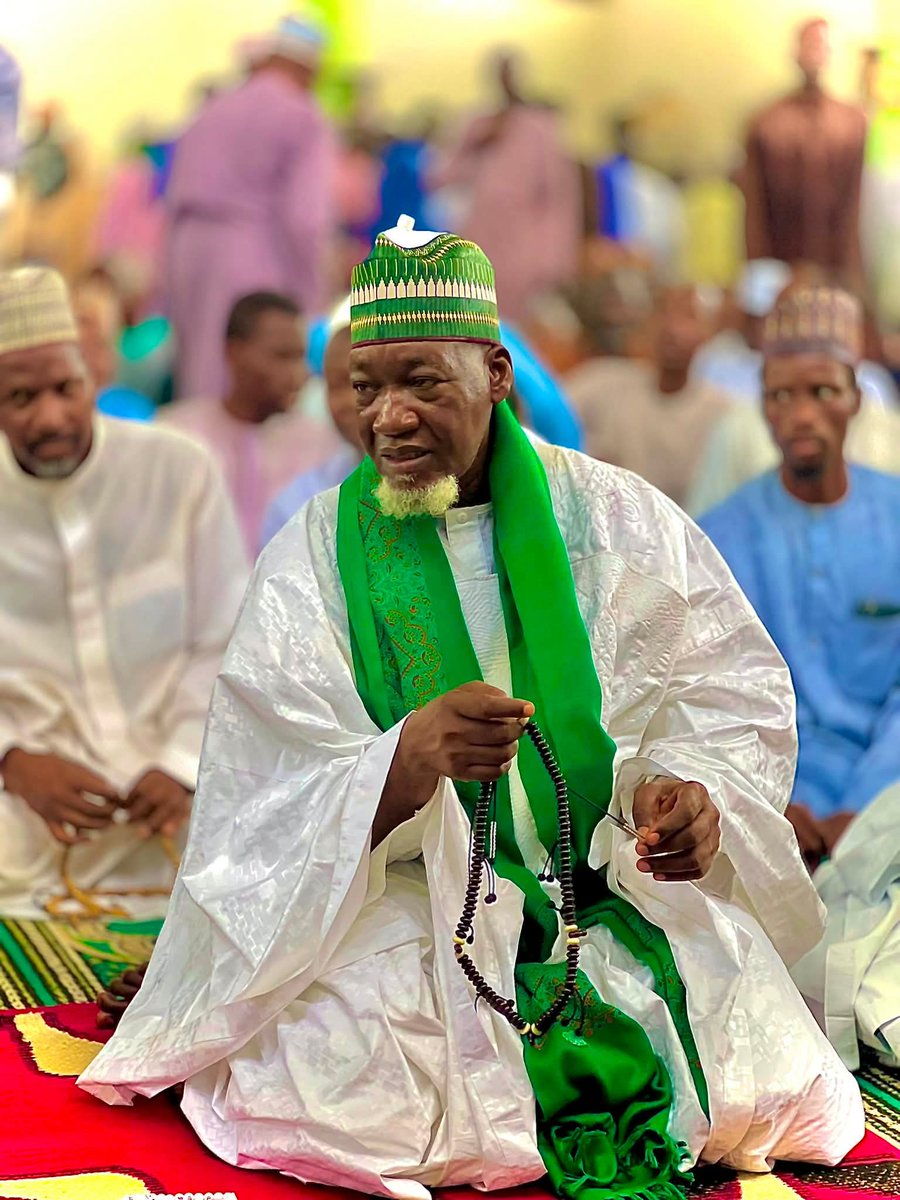ahamadnurrr's tweet photo. KHALIFA SHEIKH AHMAD ALI ABULFATAHI YERWA...🤍🤍🤍 https://t.co/ZxCaNQOHbT