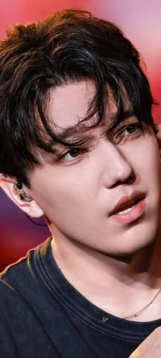 giovanna14917's tweet photo. @Rodear8 @DiDearsHispanos @dimash_official Un cantante che ha dato tutto la sua vita per la musica con una formazione straordinaria!
FOR THE LOVE OF DIMASH
#WhoIsDimash https://t.co/qmApRzRHVt