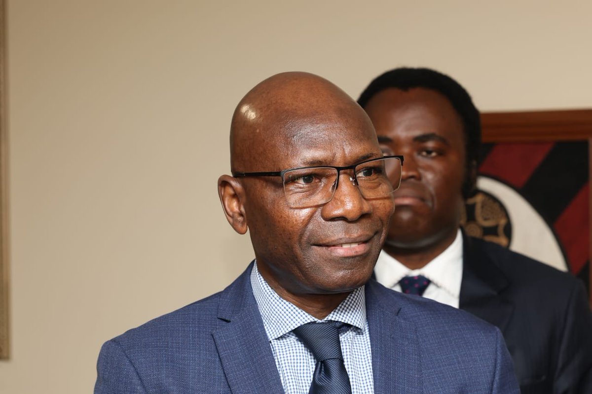 joDionNgute's tweet photo. 🇨🇲🇺🇳 Today,  16 July 2026, I received Mr. Cheick KANTE, West and Central Africa Region Director at the World Bank Group, during his working visit to Cameroon.
Our discussions focused on key priority sectors, including energy, agriculture, infrastructure development, education, and other major initiatives that the World Bank Group is interested in as it begins its new fiscal year. 🇨🇲🇺🇳
#PM #JDN
#Cameroon
@WHO