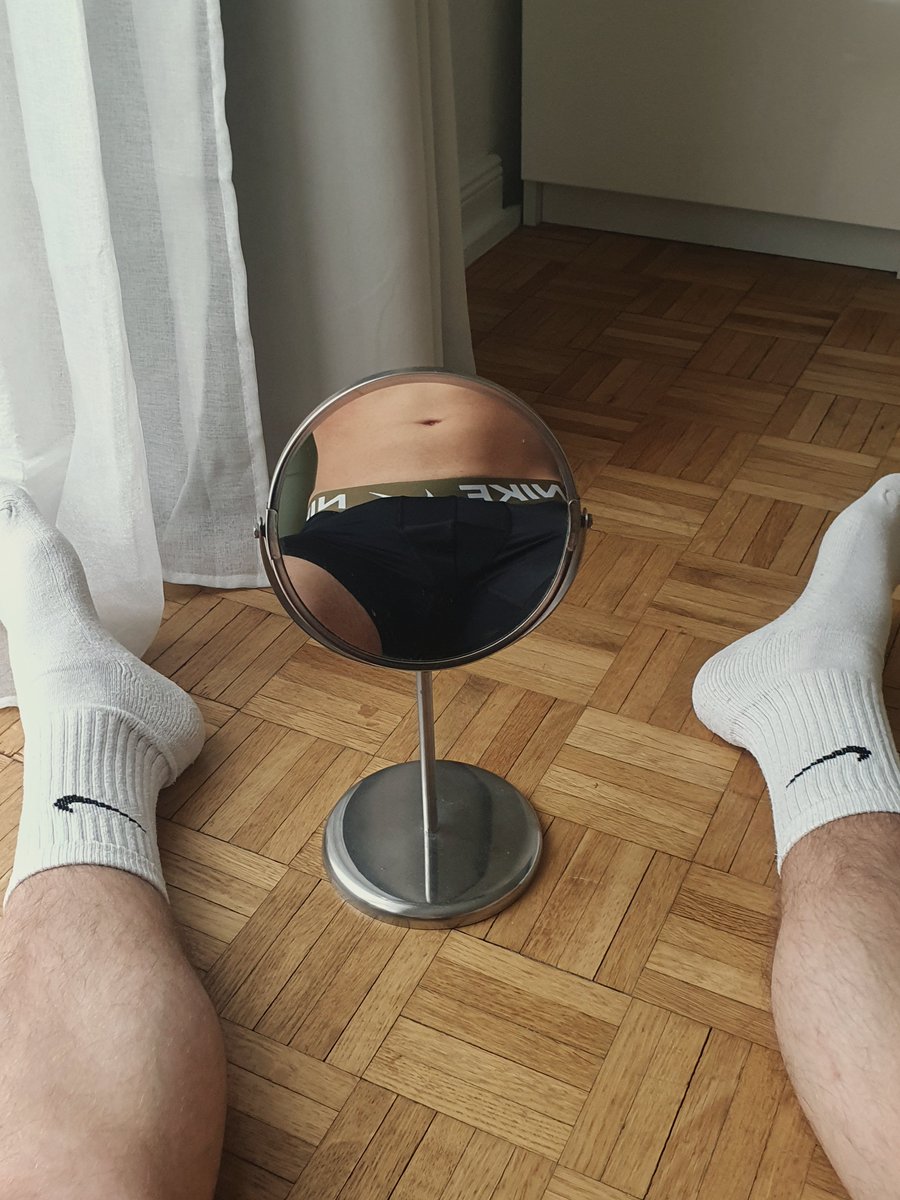 ItzOnlyTim's tweet photo. I'm Back 🧦 https://t.co/uSlbqXfvHU