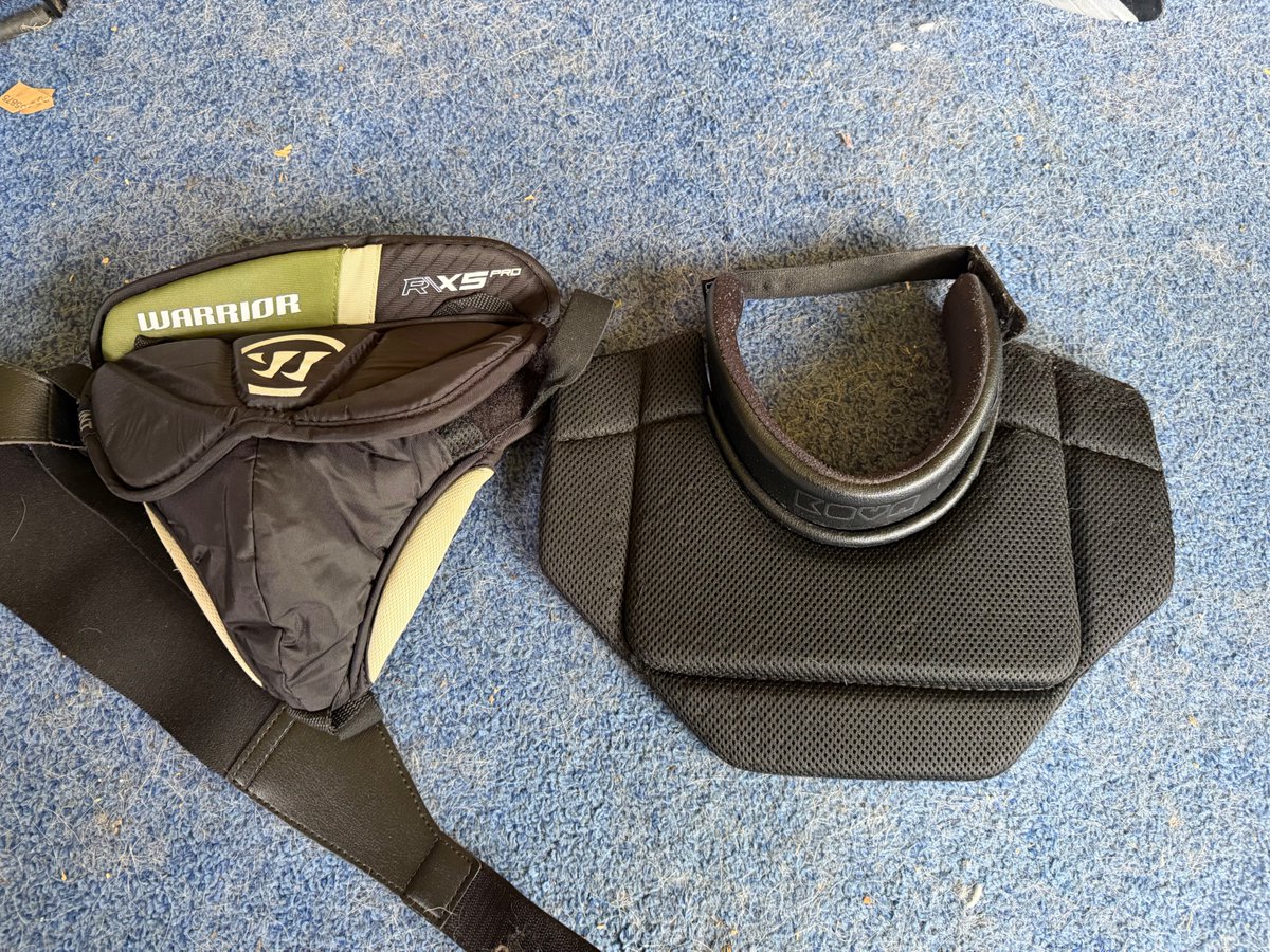 _suanmeitan's tweet photo. MORE SPEEDRUN!!
>warrior jock
>Kova non newtonian neck guard i got at a used sports store!!
>racket balls i use for warm ups https://t.co/w4tG9QswVf