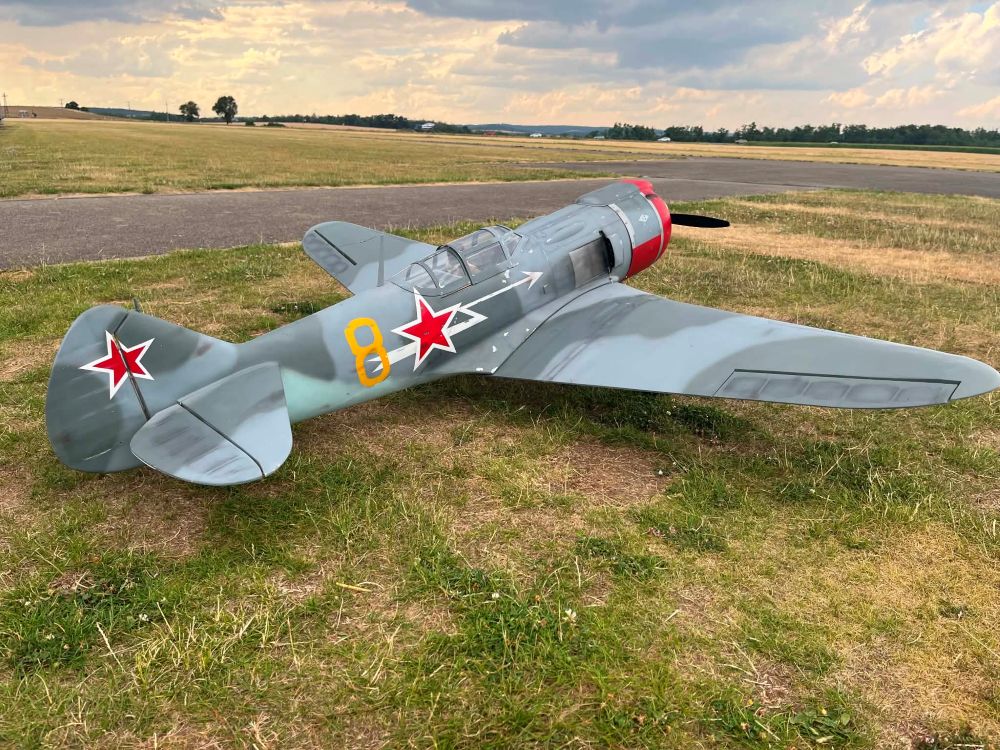 RCScaleBuilder tweet picture