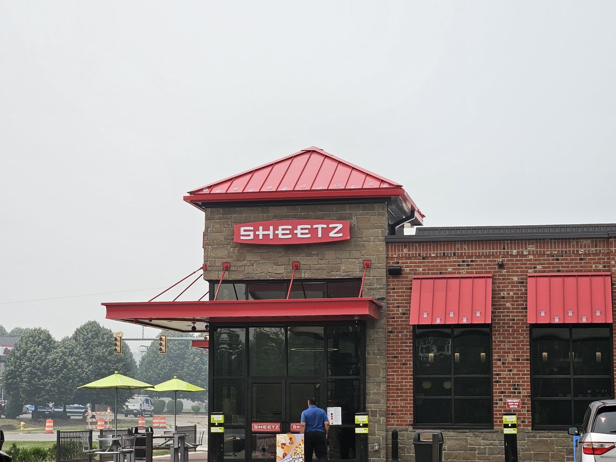 PMADragon's tweet photo. Finally stopping at a @sheetz in Michigan! Smoke couldnt stop me today!
Can't wait for one to come to the West side of the state! https://t.co/HKOizj0rSt