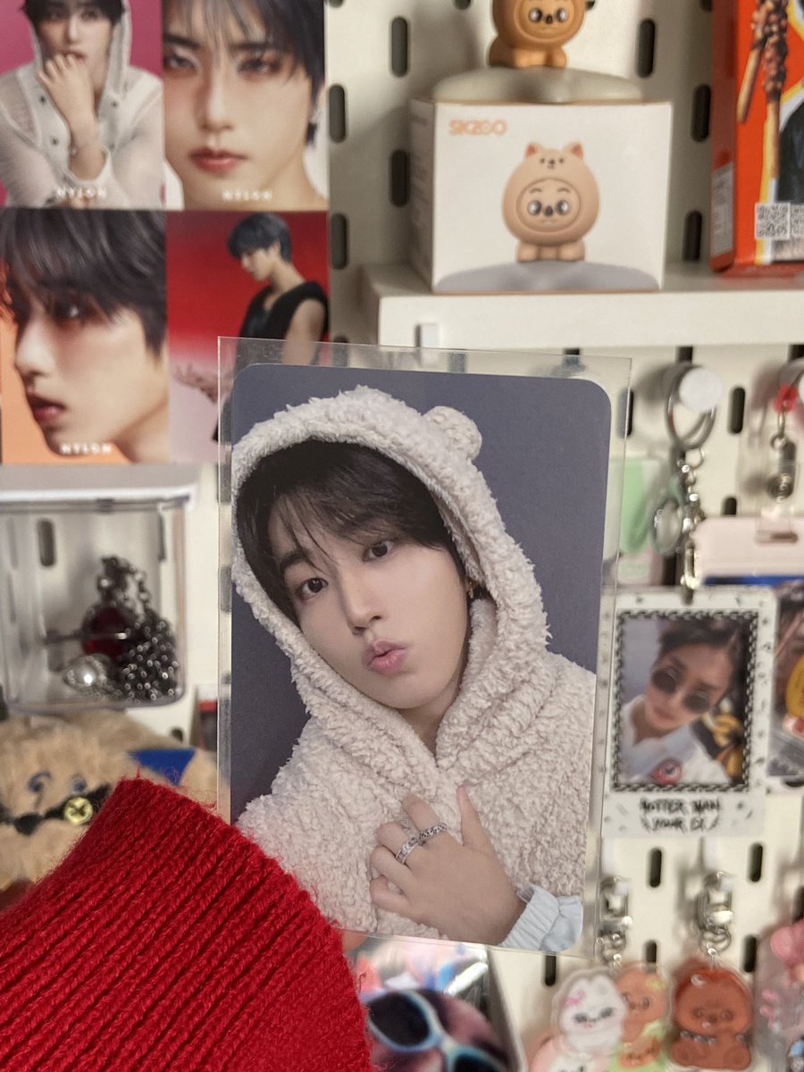 hanpistols's tweet photo. mail! 🍓

feedback positivo para @chanacollector que me trouxe o jijico ursinho, uma das minhas maiores prios :( peguei ele de um repasse e tanto a ceg quanto o envio foram rapidinhos, muuito obg jessy 💗 https://t.co/7feT6DPsv5