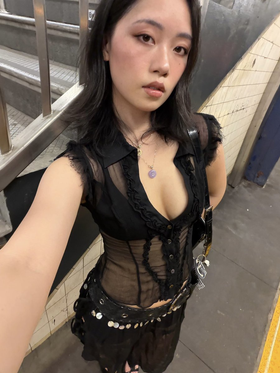 ivy tweet media