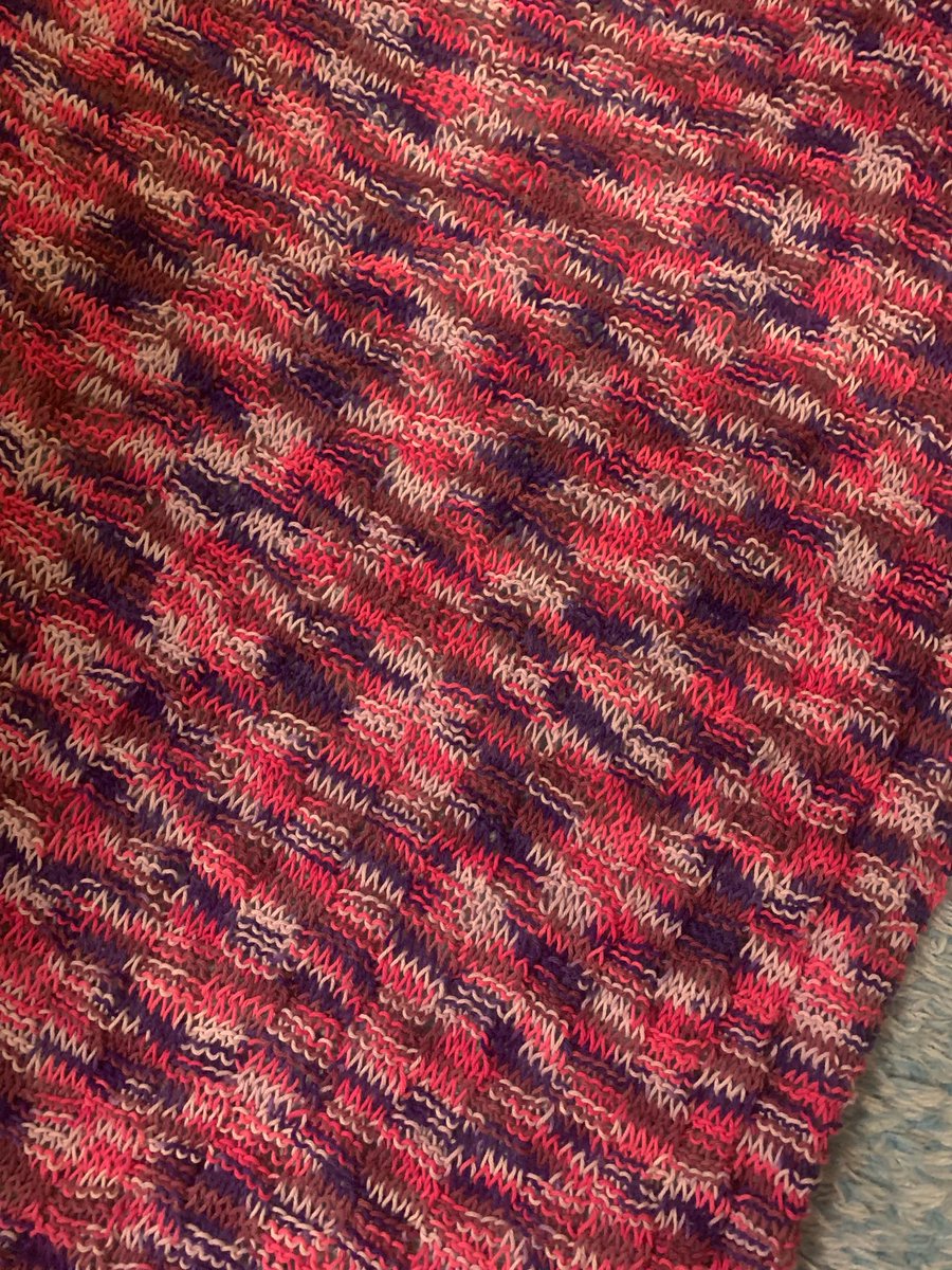 sarahbear616's tweet photo. Some blankets I recently knitted and donated 🫶

(the first pic has 3 diff blankets and the second pic has 2) https://t.co/3CVwHYIBeg