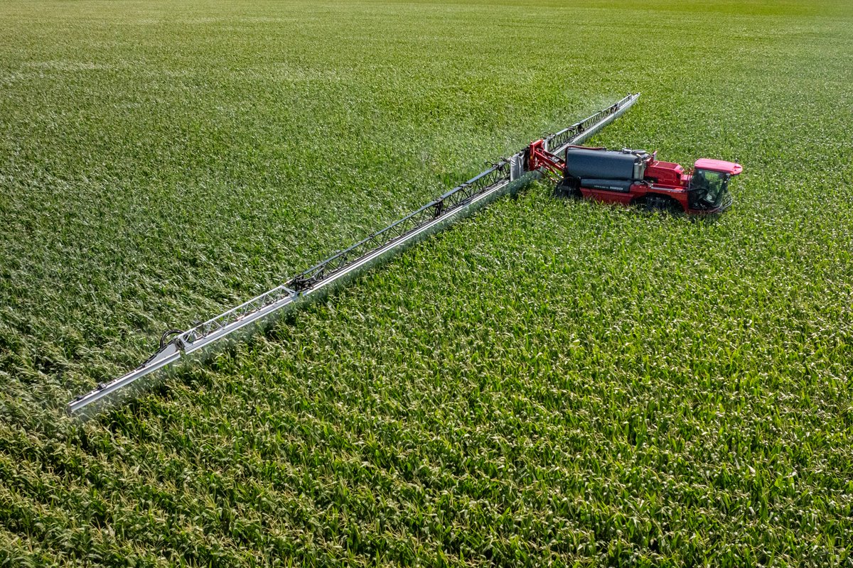 butler_ag's tweet photo. Our sprayer lineup just got stronger.
Meet the Horsch Leeb VL. With up to a 2,140-gallon tank and 160-foot boom widths, it's built to cover more acres in less time.
Learn more: https://t.co/FhT4KzGLjm
#Horsch #AgTwitter #ButlerAg https://t.co/Kqx9EvDSfb