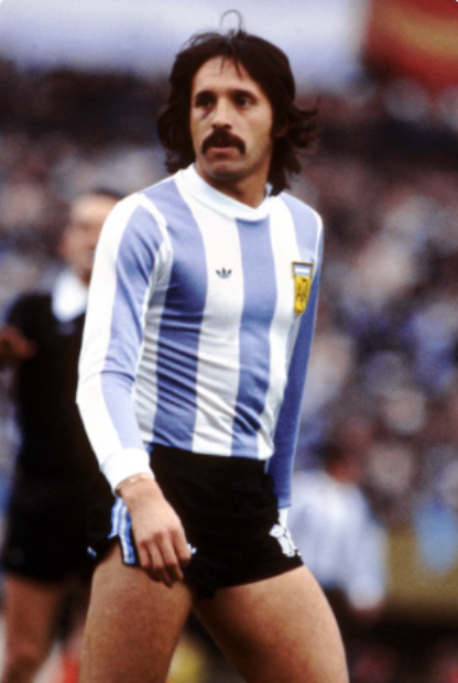 gbazzan's tweet photo. Dale RT a este Leopoldo Jacinto Luque de la suerte para que el domingo Enzo Fernández la rompa contra los españoles. https://t.co/C1kgKKqFLB