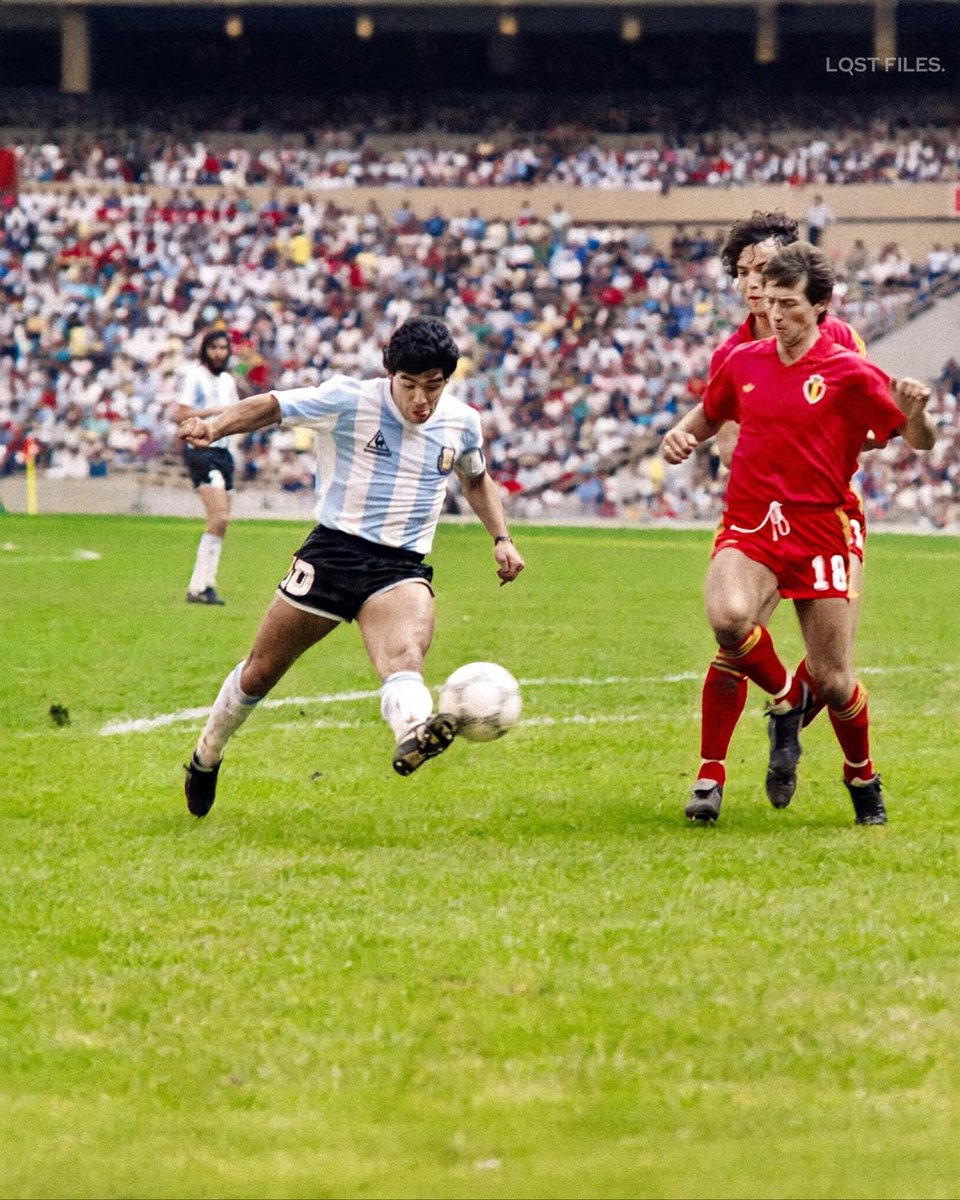 old_sportier's tweet photo. لحظة تسجيل الأسطورة دييغو مارادونا أهدافه الخمسة في كأس العالم 86 https://t.co/LlfI5M0nUn