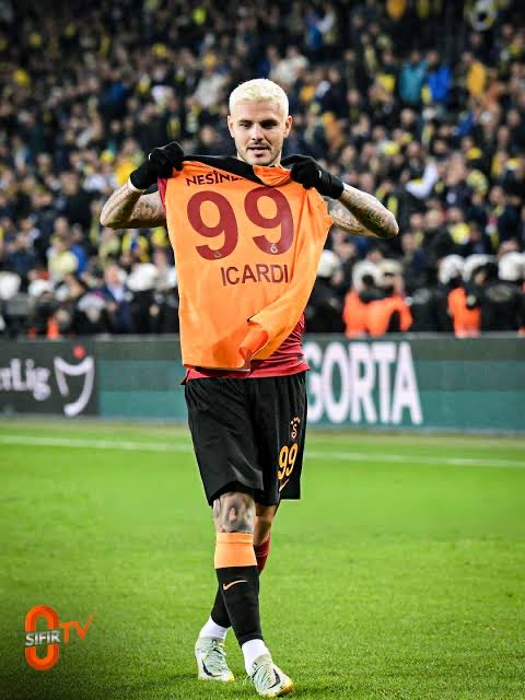 catalbasbaris's tweet photo. Güle güle Kral 👑 #Mauro_Icardi https://t.co/Gxfk6KXrOz