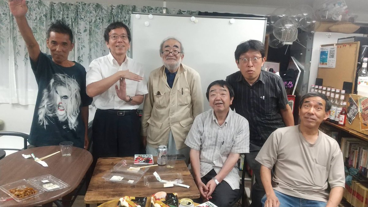 namagawa's tweet photo. 『素晴らしき哉! 真特撮伝』開幕しております。桜井浩子さん始め科特隊(真理アンヌ含む)のサイン展示ほか明日は13時から幻のアニメ上映会などの覆面イベントもあり。ツッキーさんハナ肇ばりの目ん玉むき出しのコスプレで司会するそうです。応援してあげてください。
https://t.co/SKXSchQcJb https://t.co/i35vtrk7Vy