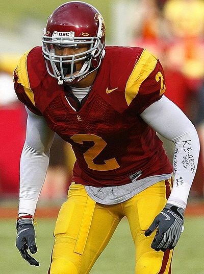 FB_Helmet_Guy's tweet photo. Taylor Mays was a freak athlete (6'3"/230 lbs/4.3 speed) and a fierce, hard-hitting safety at USC. He was named a first team All-American for three consecutive years (2007–2009). https://t.co/VUITTSlvxc