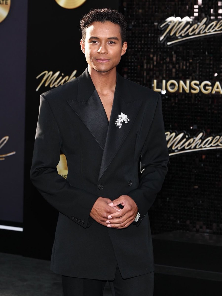 paidocirilo's tweet photo. 🚨 - MEU DEUS!

Jaafar Jackson foi confirmado como a voz de Alvin em Reboot de Alvin e Os Esquilos! 

o filme está previsto pra 2028

fonte: @DiscussingFilm https://t.co/xJ6L2uicmD