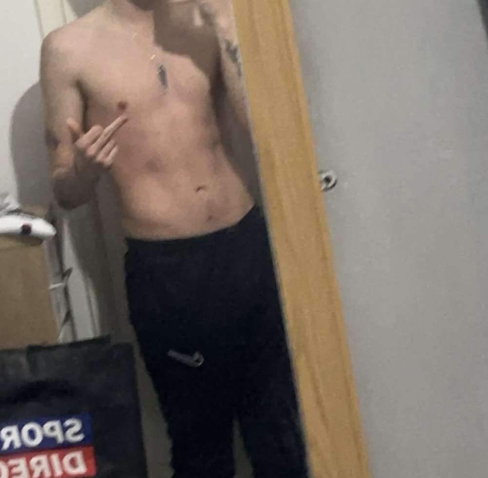 LewisTwink69's tweet photo. add the snap boys😌 https://t.co/yarc560LZ1