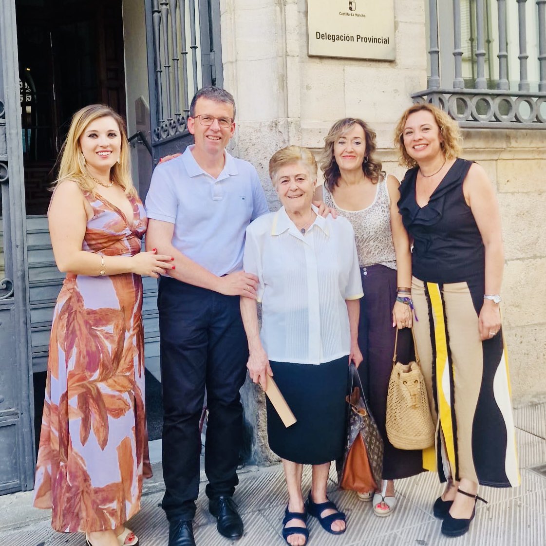 PsoeMota's tweet photo. 🧵 La Sala Iberia de Cuenca alberga hasta el próximo 26 de julio la exposición ‘Artesanía de Cuenca: tradición y excelencia’, una muestra que reúne las creaciones de cerca de 30 artesanos y artesanas de la provincia👏🏼 https://t.co/3xFgpkNlUh