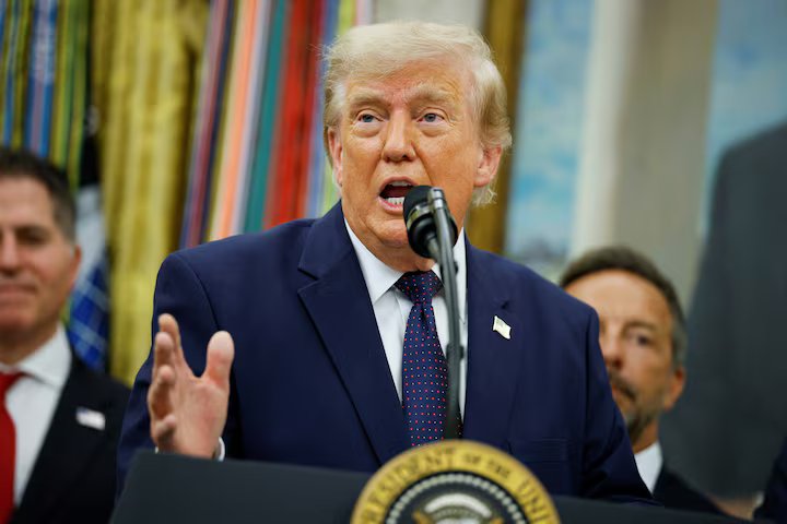 Qthestormm010's tweet photo. U.S. President Donald Trump on Wednesday swiftly fired the new court-appointed top federal prosecutor in Seattle, setting up a potential legal battle over his power to terminate judges' picks to serve as U.S. Attorneys. https://t.co/7KPbwEkXI5