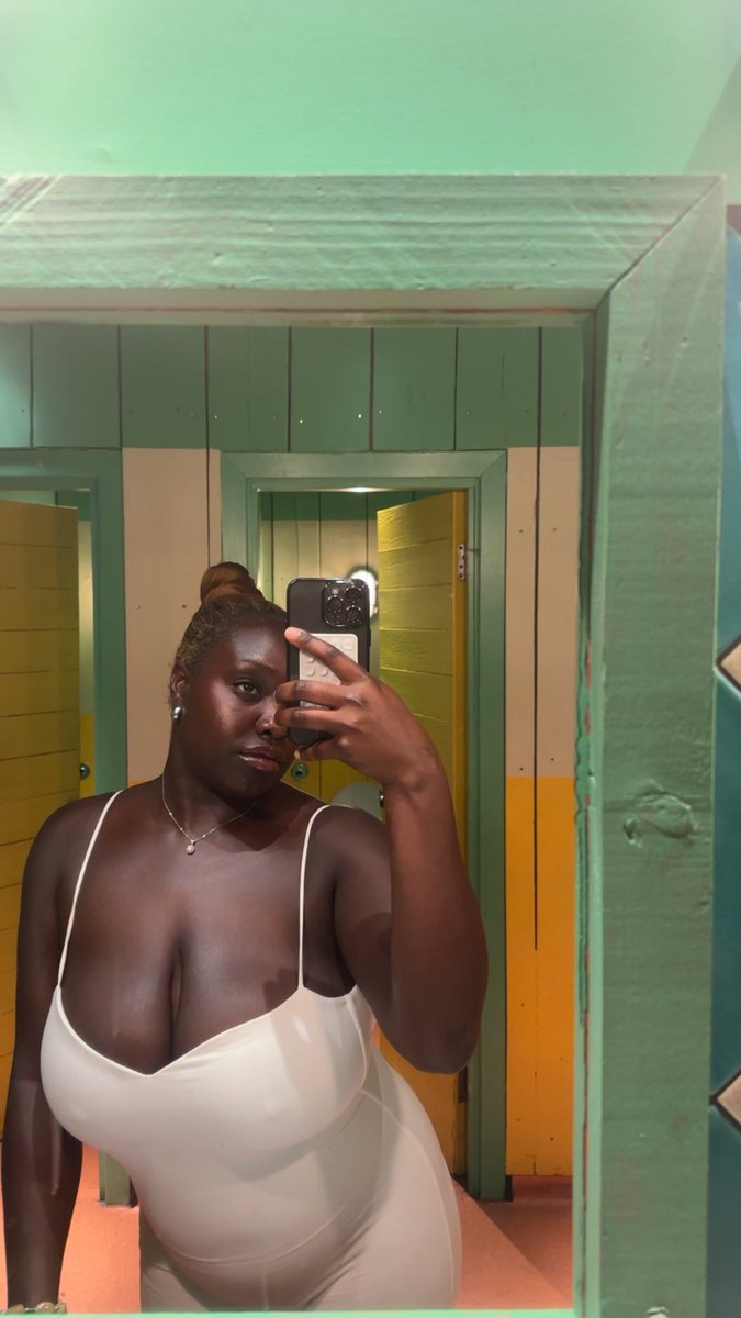 ells_bee's tweet photo. Real African goddess 👑 https://t.co/8jat7xwgjG