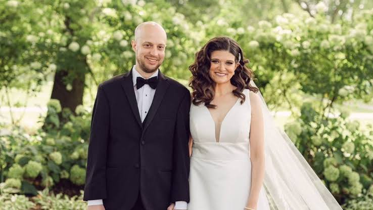 AdamWoodhead's tweet photo. @saddy_issues Wish I could but I honestly don't remember her. I remember her ex husband well from my grade and he was def a weird dude. https://t.co/EQzgrEko86