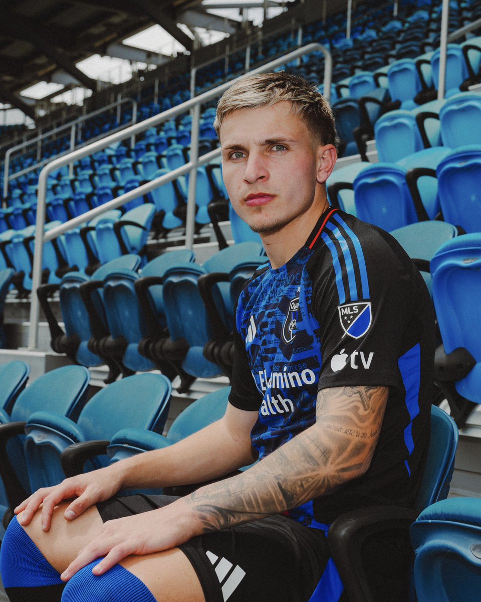 SJEarthquakes's tweet photo. a new No. 9️⃣ up top coming from Down Under 

The world's game keeps coming to the Bay. One of 🇦🇺's brightest young talents. Now Black &amp; Blue. https://t.co/Xy1L4tuhxY