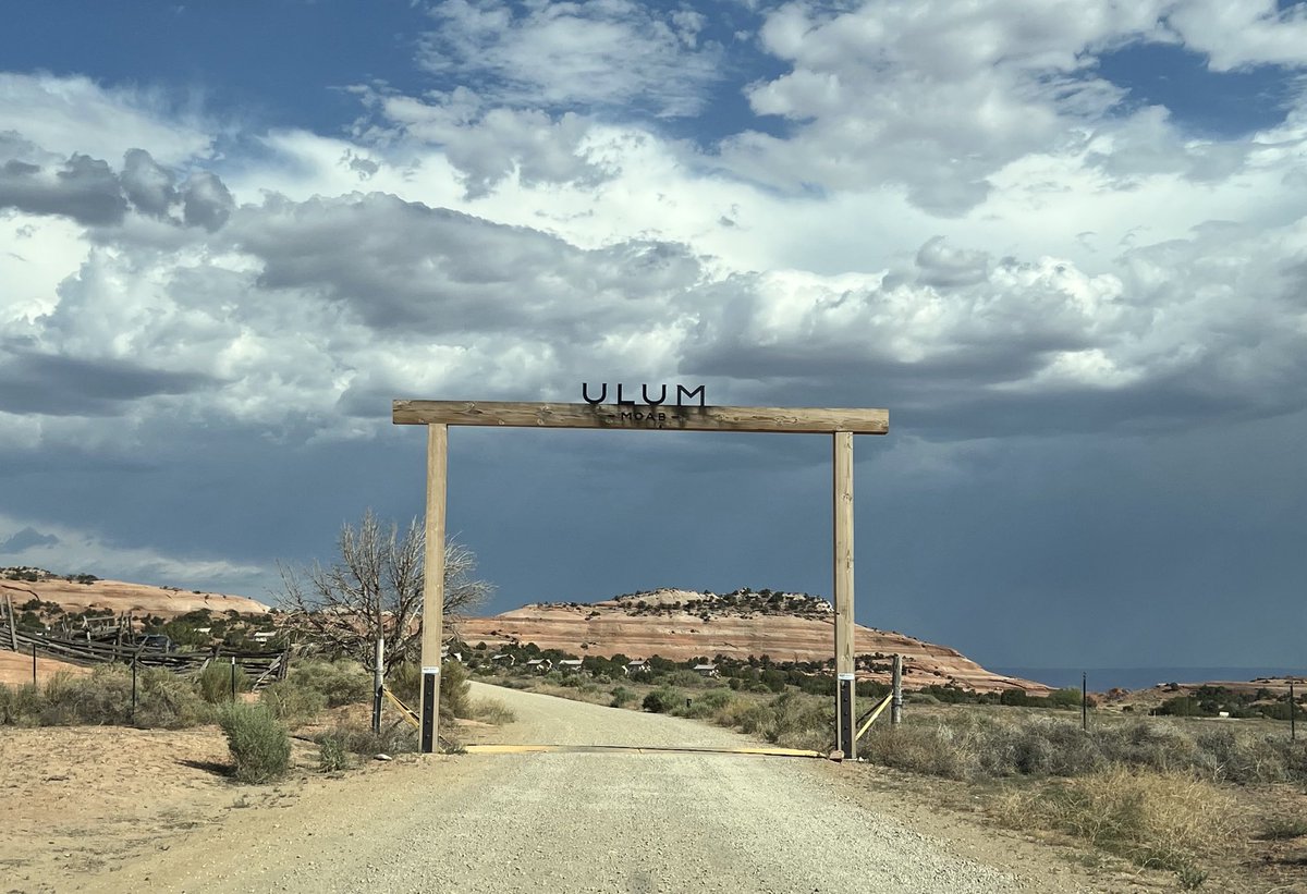 MarkPacker's tweet photo. What a fun experience at ULUM Moab. Stunning beauty, great food, and wonderful people. This was some introduction to “glamping”. Onto the next trip! https://t.co/pgHnCuyuE6