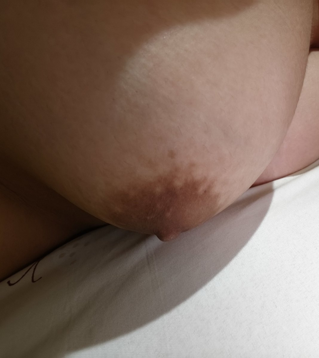 zhngyhn261969's tweet photo. 寶寶是不是要喝餒餒了？🍼 https://t.co/hK0rXyKXKi