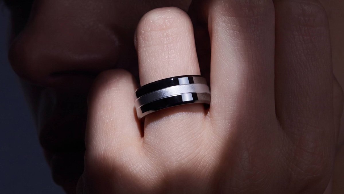 TechNewsTube's tweet photo. No sleep score, no steps: this Signal smart ring from an ex-Google head is focused on cracking cuffless, calibration-less blood pressure readings https://t.co/2tYOJBQHex https://t.co/ISCvQ2VWr5