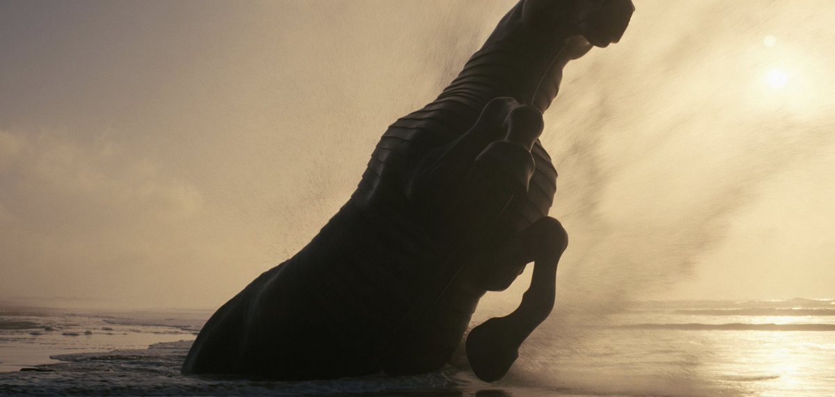 thisiselley's tweet photo. Just got out of #TheOdyssey. What a tale. What an amazing story. The cast, the scenery, the music.. the way Nolan keeps delivering those stories… bowing down to you, sir. What a chance we have to be alive as the same time as you. https://t.co/5KxdfZcHC2