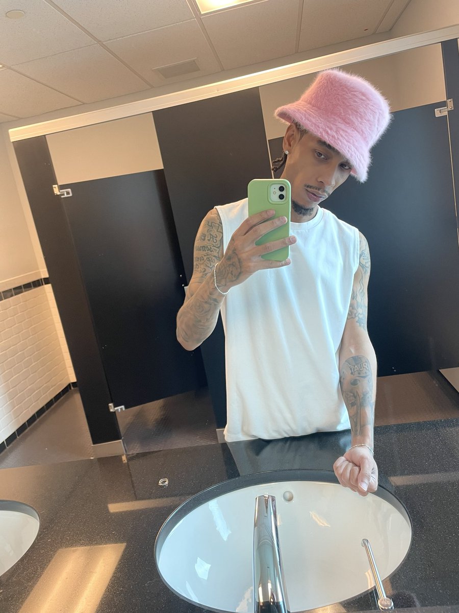 johnnymeetscage's tweet photo. https://t.co/RsKKoZuUcD