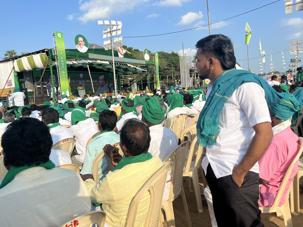 Peter_Offl's tweet photo. “பாட்டாளி மக்கள் கட்சியின் அனைத்து பொறுப்புகளிலிருந்தும், அடிப்படை உறுப்பினர் பொறுப்பிலிருந்தும் விலகுகிறேன்”

இந்தப் பயணத்தில் எனக்கு ஆதரவையும், சமூகஊடகத்தில் நல் ஆதரவையும் கொடுத்த பாட்டாளி சொந்தங்களுக்கும் கட்சி பொறுப்பாளர்களுக்கும் என் மனமார்ந��த நன்றிகள்! 🙏❤️

#PETER https://t.co/b9csGSWVL9