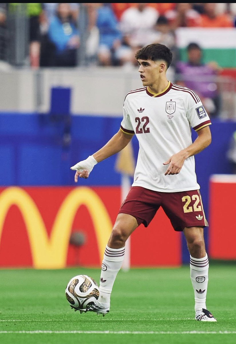 SoyPauCubarsi's tweet photo. ⚽ 𝗣𝗮𝘂 𝗖𝘂𝗯𝗮𝗿𝘀𝗶 𝗣𝗮𝗿𝗲𝗱𝗲𝘀 🇪🇸

✓ 19 𝑎ñ𝑜𝑠
✓ 𝐷𝑒𝑓𝑒𝑛𝑠𝑎 𝑑𝑒𝑙 𝐹.𝐶. 𝐵𝑎𝑟𝑐𝑒𝑙𝑜𝑛𝑎 
✓ 𝐵𝑖𝑠𝑒𝑥𝑢𝑎𝑙 

🎤: "Cuando las piernas pesan, el escudo tira más" 💪🏼

[#Fake] [#FreeRol] https://t.co/yeLMIfREOA