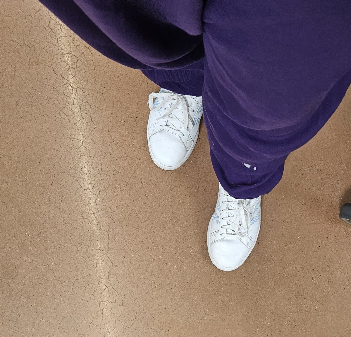 PrincesKatalin's tweet photo. I've been walking all day I need a foot massage so baddddd

Findom finsub drain paypig https://t.co/mPip23j0Aa