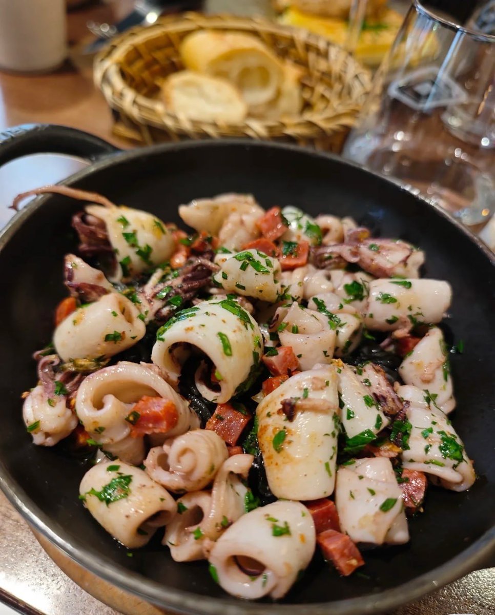 shirley2457's tweet photo. Les Cocottes! So delicious!!
#dinner #nicefood #enjoy #mydaylife #perfect https://t.co/9siVmRGv33