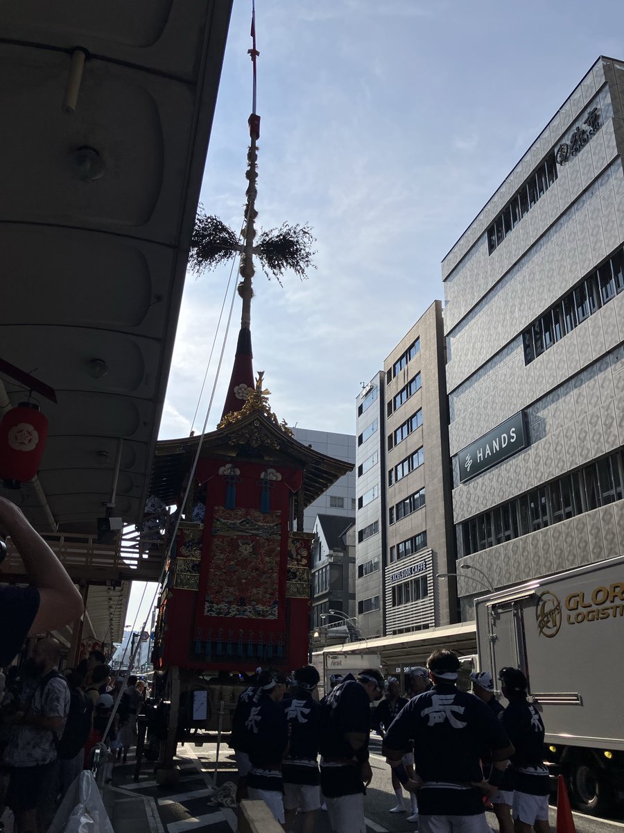 erbe0524's tweet photo. 巡行の朝です。

私も、皆様と共に…

KBSラジオでの
山鉾巡行リポートを頑張らせていただきます。

#KBSラジオ https://t.co/BmxUMf3HAg