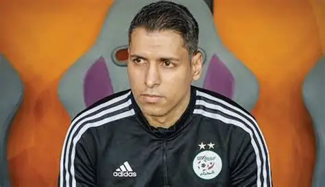 vivalalgerie7's tweet photo. اقتراحات اللجنة التقنية في حال بقاء بيتكوفيتش:
- كريم مطمور و رفيق صايفي ضمن الطاقم الفني للخضر
- عنتر يحي مساعد رئيسي لبيتكوفيتش في حال مواصلته على رأس العارضة الفنية.

ما رأيكم ؟🤔 https://t.co/VuC4xtGs41