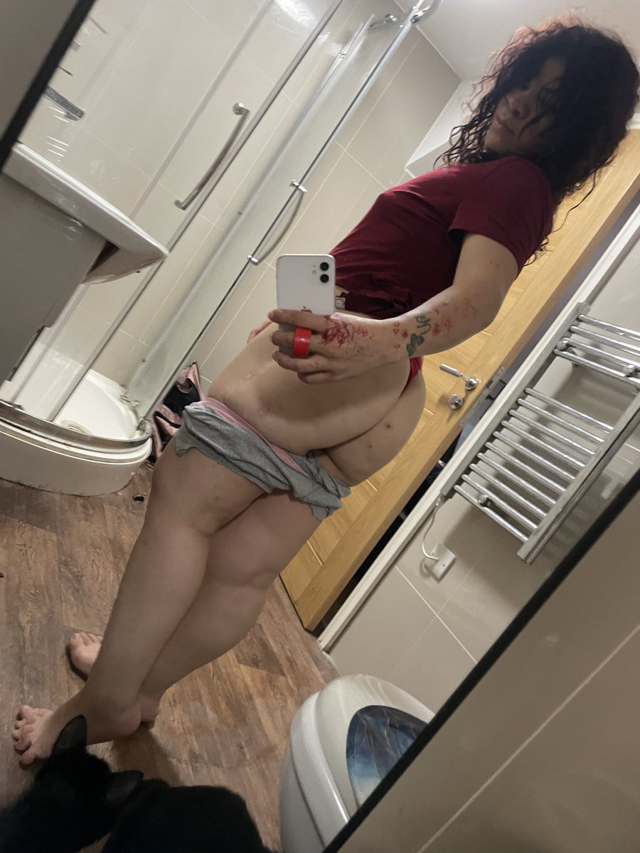 youngqueenwet's tweet photo. https://t.co/69wEfFUTbE