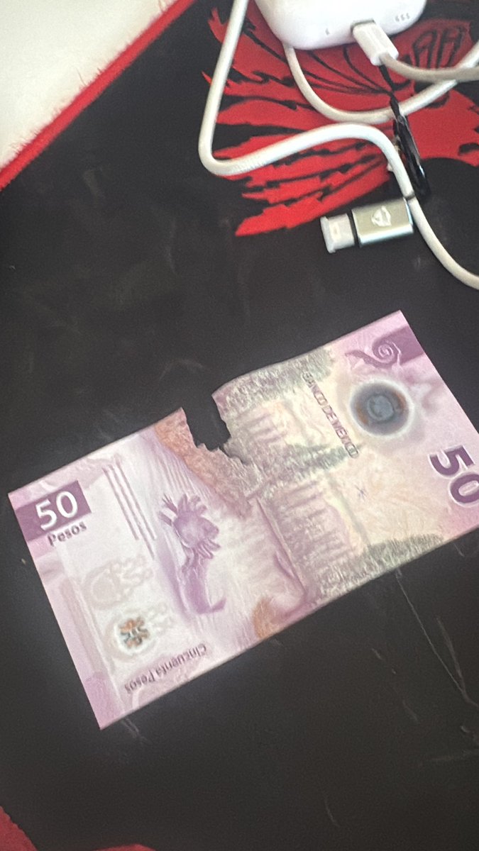 yoshimar_jose's tweet photo. Traigo 48 pesos nada más 😩 https://t.co/EipHzghtlE