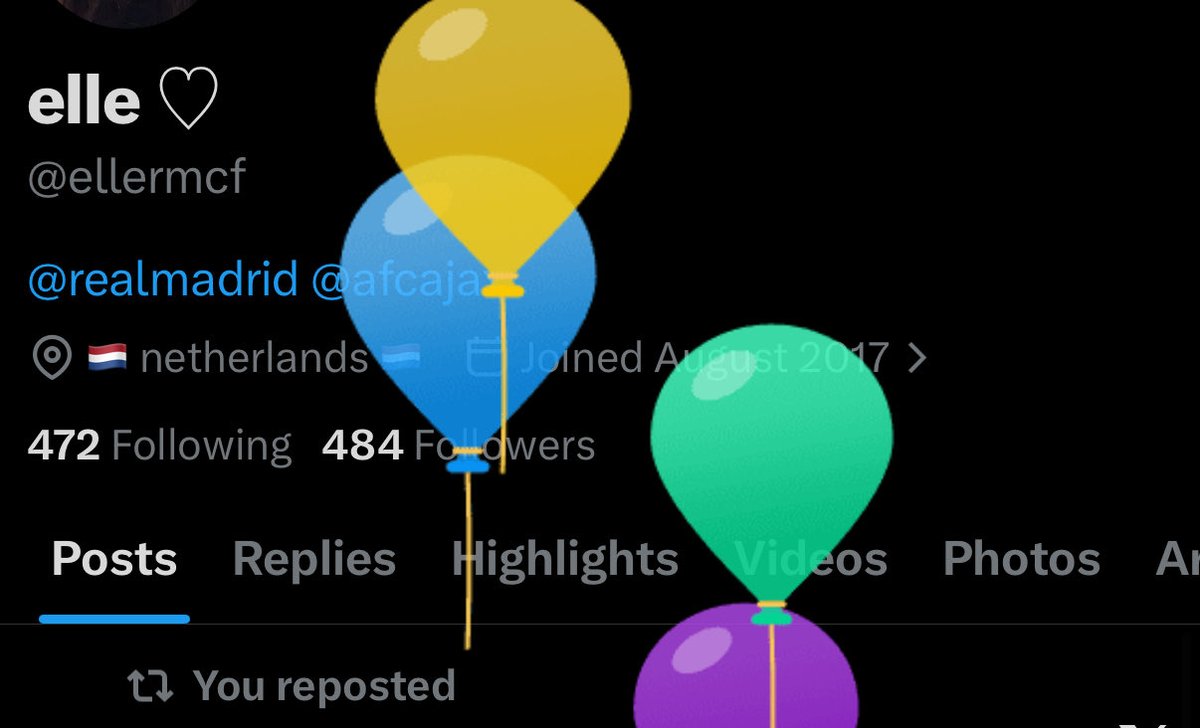 ellermcf's tweet photo. balloooonssss 😛 #birthday https://t.co/8QSVcwC2Cu