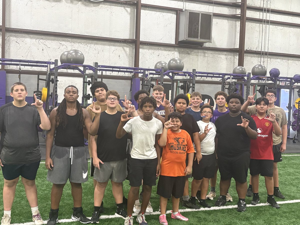 abseckLPFB's tweet photo. Great week of camp with our 7-9th BIG skill kids.  Getting a head start on 2026! #LufkinU #ATOTM https://t.co/QZBefkBjIz