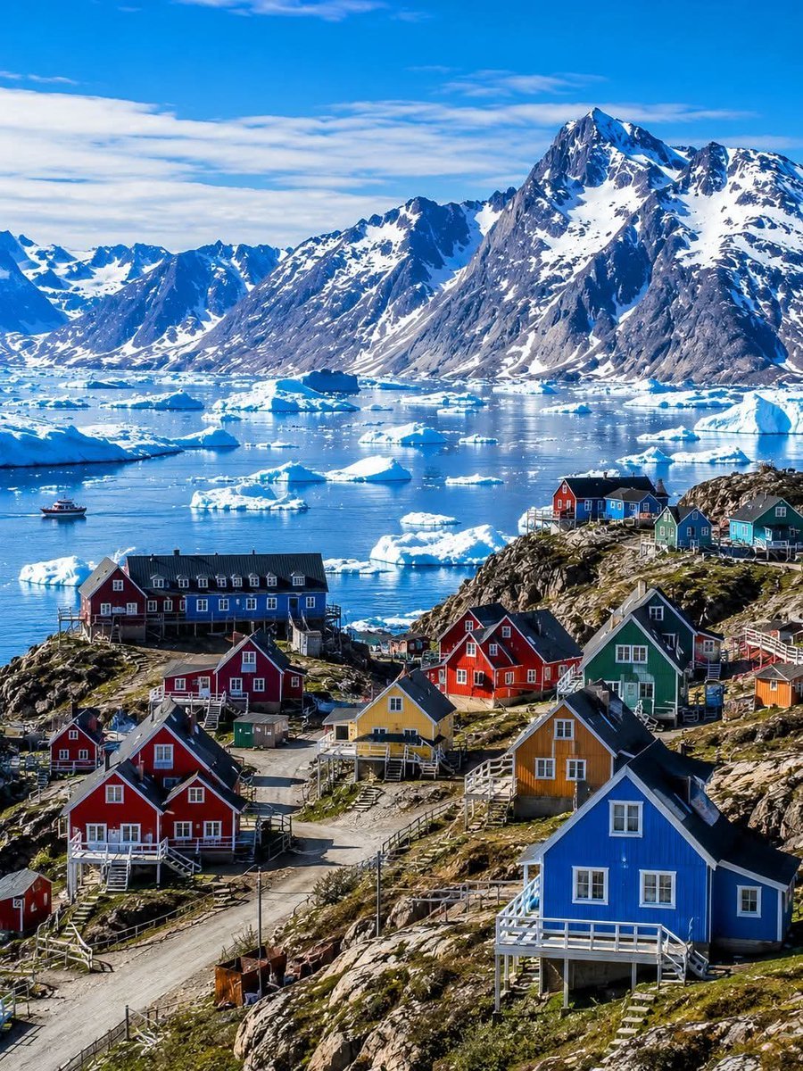 TravelDestiny10's tweet photo. Beautiful Greenland 🇬🇱 https://t.co/oHpuVJNBTm
