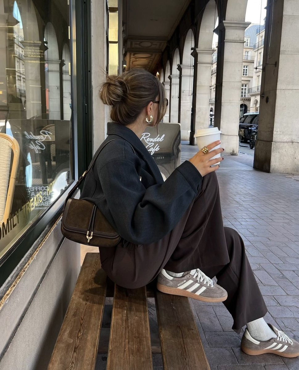 wisterstore's tweet photo. adidas handball spezial brown:white🤎 เรือ2,690 แอร์2,890 free ems 

size 260,265,270,275,280 mm

#พรีออเดอร์เกาหลี #adidas #กดเว็บเกาหลี https://t.co/m2jOJ8KKuu