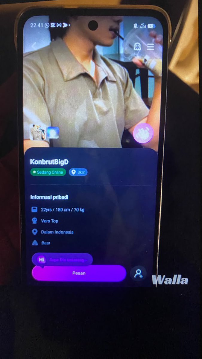 void47291836's tweet photo. Buat anak Pekanbaru hati2 sm akun walla ini. Siapapun yg di chat, ini faker. Make foto orang, nyebut tempat kerja orang. Udah brp banyak yg ngadu, yg mau bantu boleh report akun ini ga harus orang Pekanbaru kalo buat report. #gaypku #gaypekanbaru https://t.co/cDokIuokCU