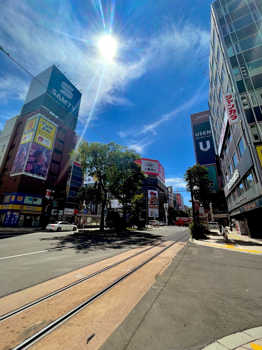 replica0417k's tweet photo. 暫く平日が休みなので街中が空いてて良い https://t.co/rrjiU3M3Su
