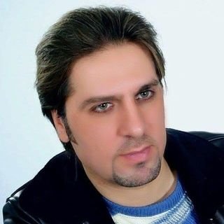 khaledota2005's tweet photo. @ashiq_almadi المذيع مو هذا الممثل السوري ؟ https://t.co/qkxEvP9FpP