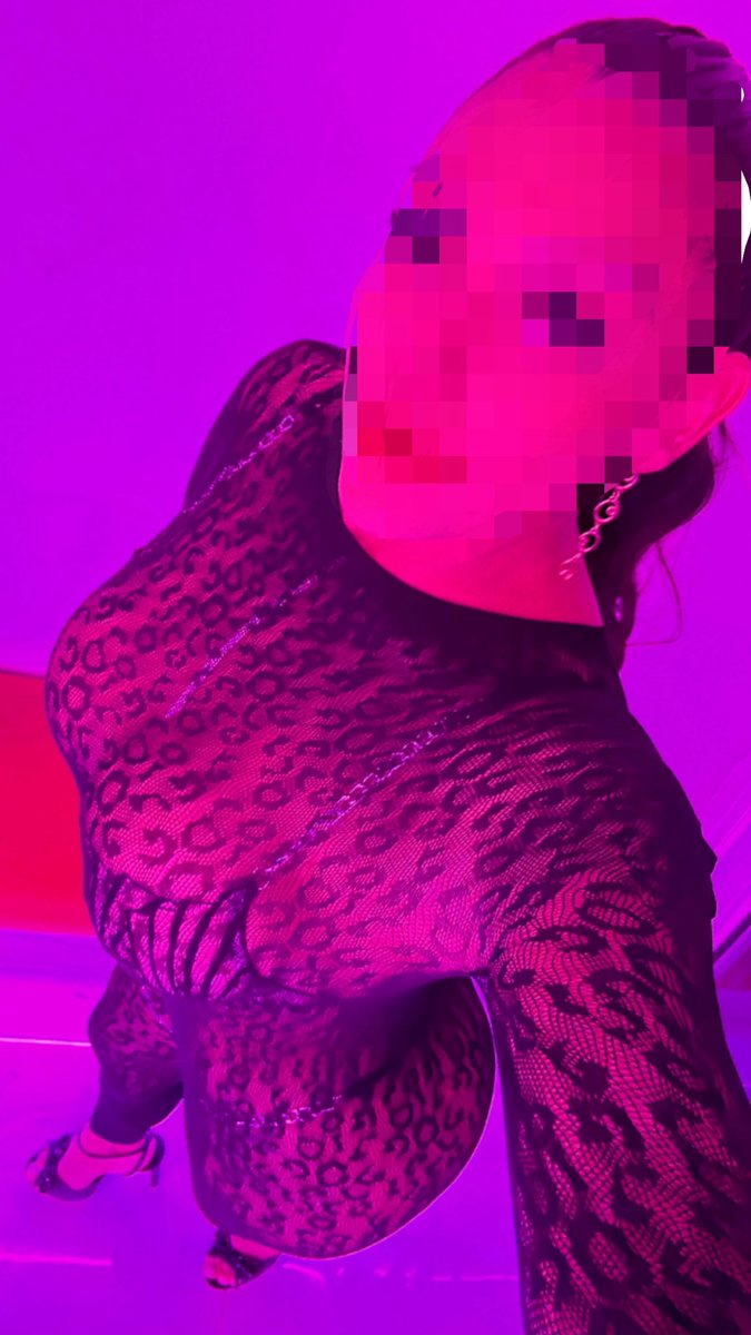 MussaClubsw's tweet photo. 🔥 Este sábado… deja la rutina en casa y atrévete a vivir la noche más intensa. 🔥

Las miradas, la música y la tensión estarán al máximo en MUSA CLUB.

💥 Show de strippers:
🔥 Álex Espectacular
🔥 Michelle Domm

👠 Dress Code: Redes

Ven a despertar tus sentidos https://t.co/z287SSB7Z2