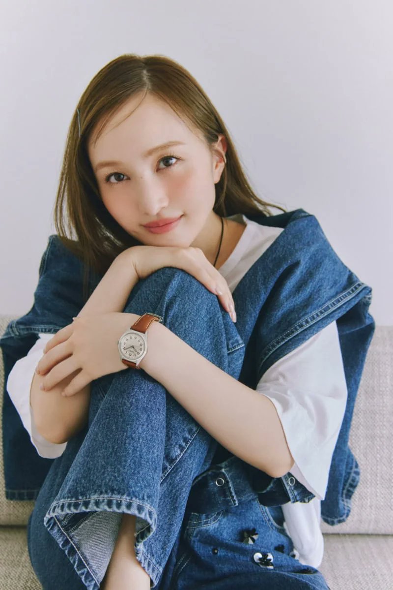 Miimg11's tweet photo. 【百田夏菜子×セイコーセレクション The Steady】のサマースタイル「お気に入りのTシャツと最高の時計と。」 https://t.co/ERID3v4QHu https://t.co/upqJIBtGW8