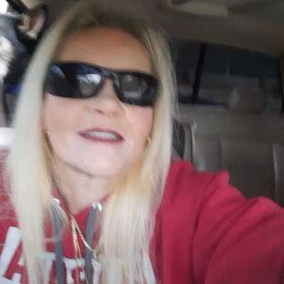 DeborahSiskbama's tweet photo. #NewProfilePic https://t.co/b8q8ApD2zP