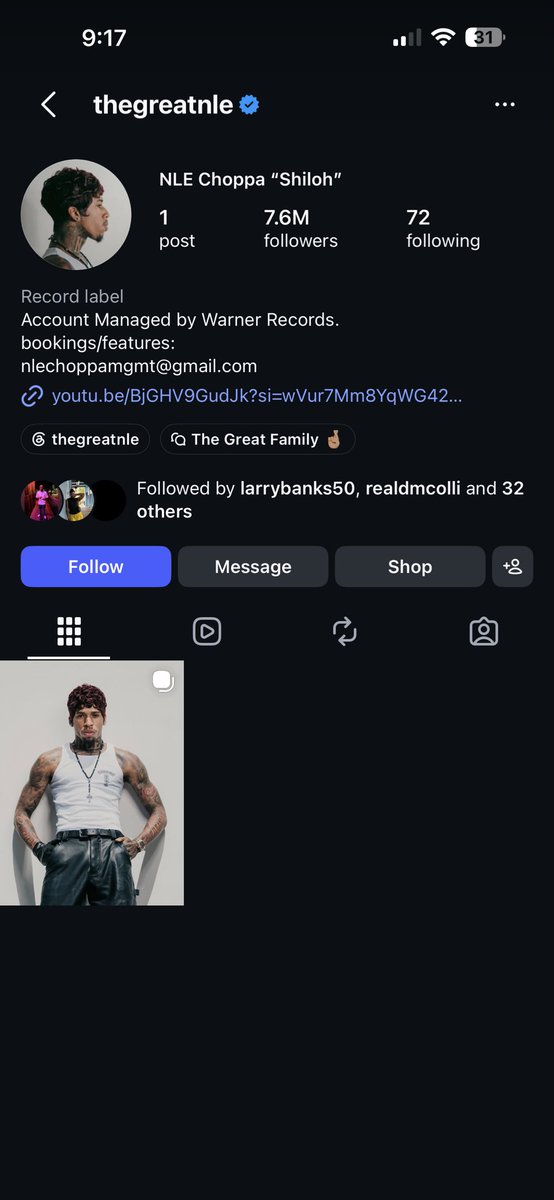_jaimaaaa's tweet photo. NLE look like he on his way to see about Stefon https://t.co/NYFpbQdH0L